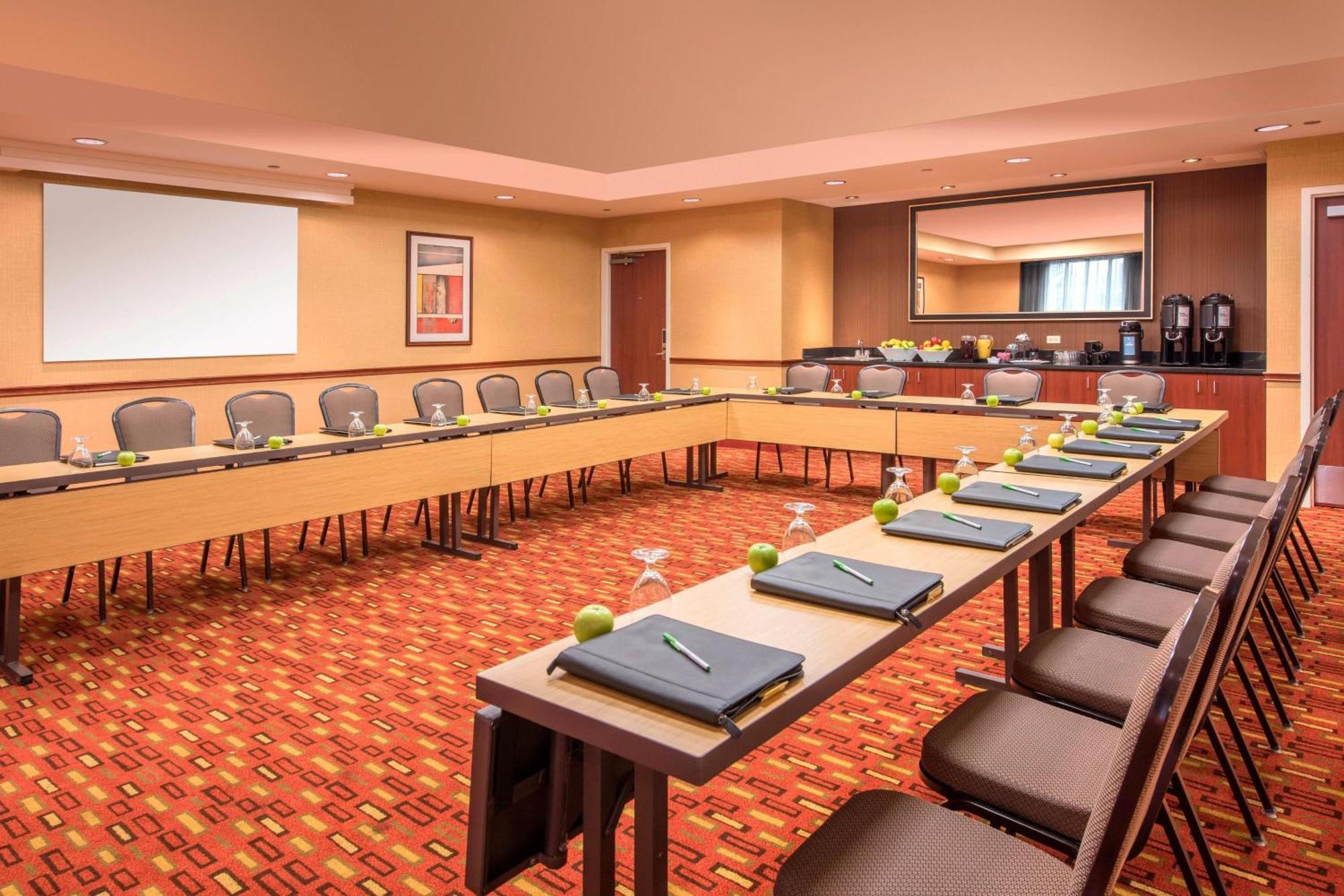 Courtyard By Marriott Denver Cherry Creek Екстер'єр фото