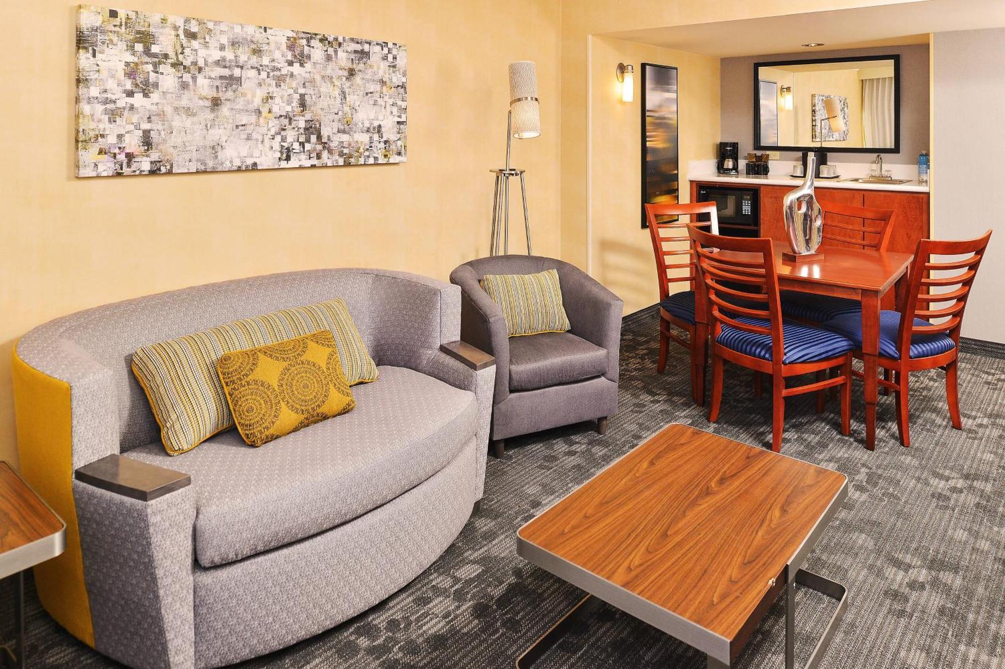 Courtyard By Marriott Denver Cherry Creek Екстер'єр фото