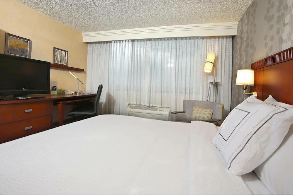 Courtyard By Marriott Denver Cherry Creek Екстер'єр фото